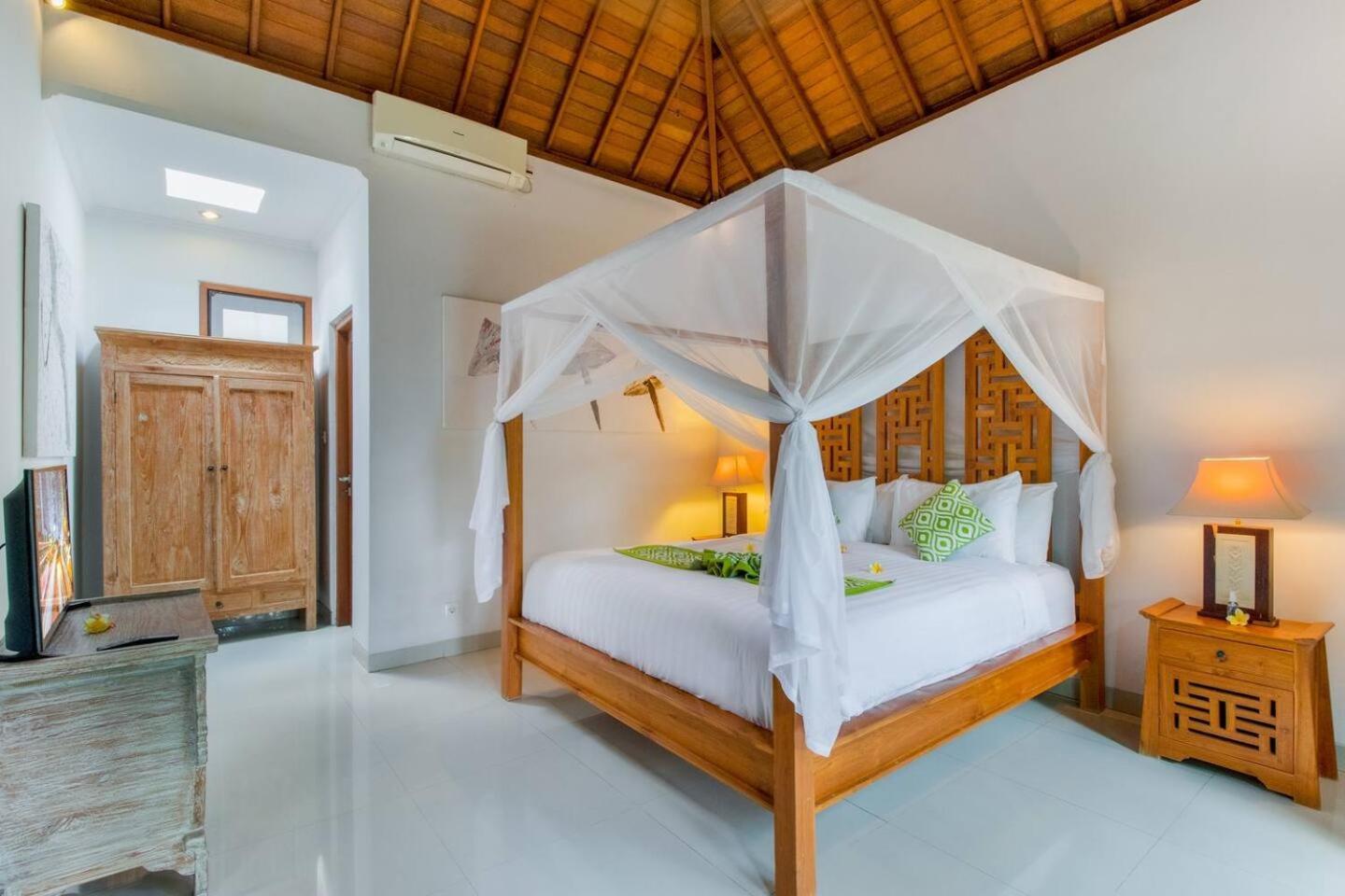 Villa Heart Of Seminyak, 2Br, Sleeps 4, Walk To Bintang Exterior foto