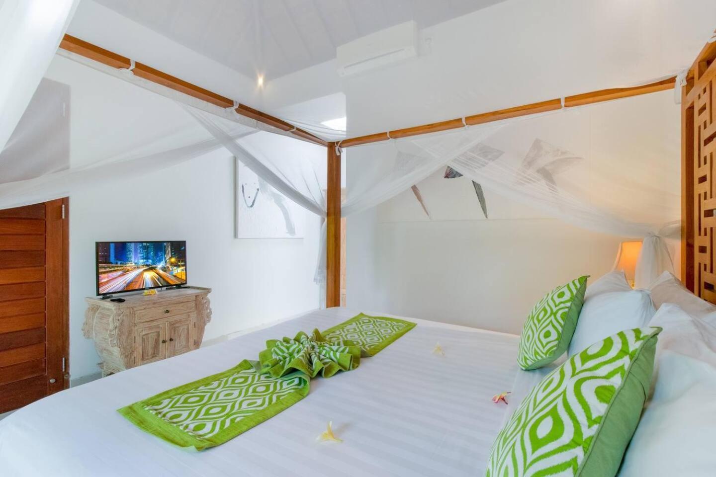 Villa Heart Of Seminyak, 2Br, Sleeps 4, Walk To Bintang Exterior foto